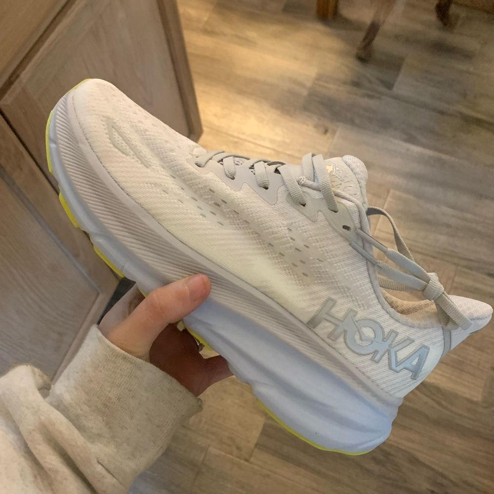 Hoka Clifton